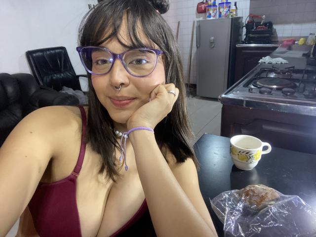 NicollSanchez - Live Sex Cam - 24243573