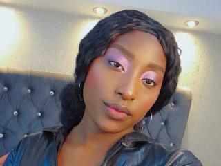 EmelyRogers - Live porn & sex cam - 24244745