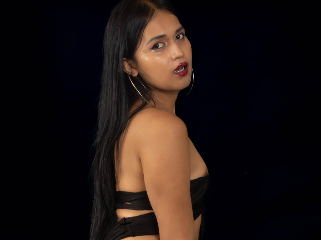 SheWolfSabriina - Live sex cam - 24247337