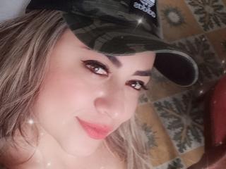 AmandaLeon - Live sex cam - 24249081