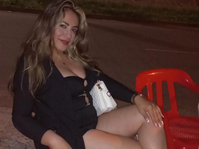 AmandaLeon - Camera khiêu dâm &amp; quyến rũ trực tiếp - 24249113