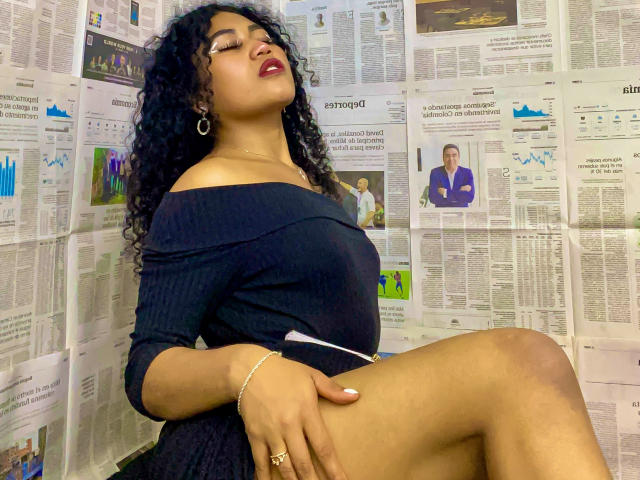 SophieSonyas - Sexe cam en vivo - 24251033