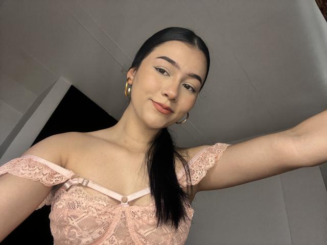 DeisyWest - Live sexe cam - 24251097