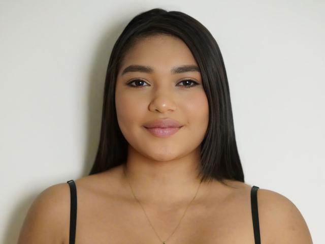 MichelleCeratti - Sexe cam en vivo - 24252449