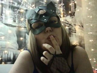 CarlySweetie - Live sex cam - 24254893