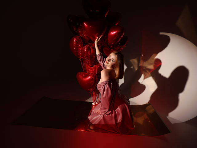 MargaritaKis - Live Sex Cam - 24255993