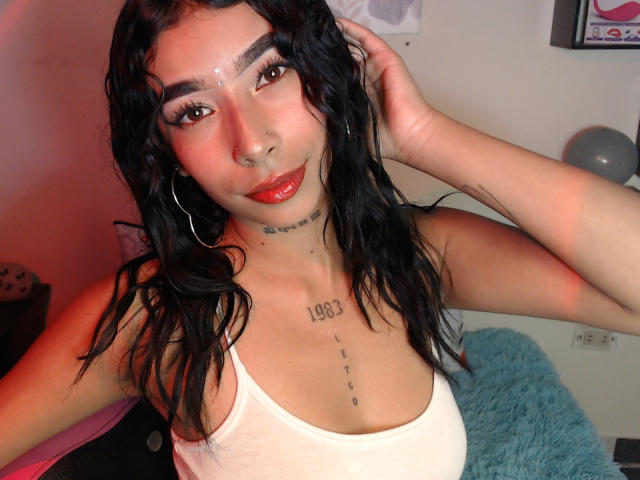 MaddyParker - Live sex cam - 24262237