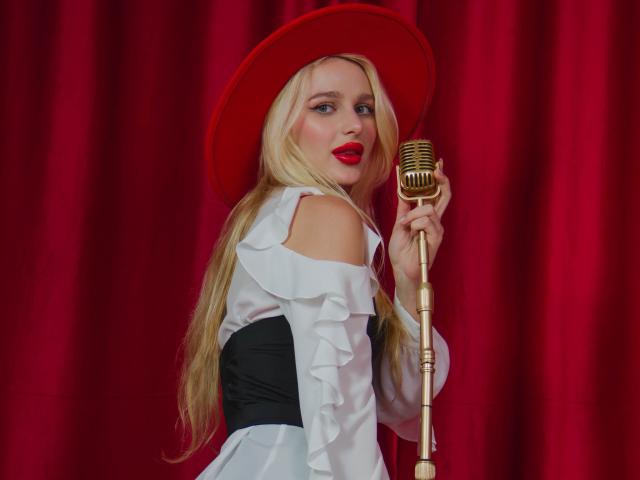 FloraDavis - Sexe cam en vivo - 24263353