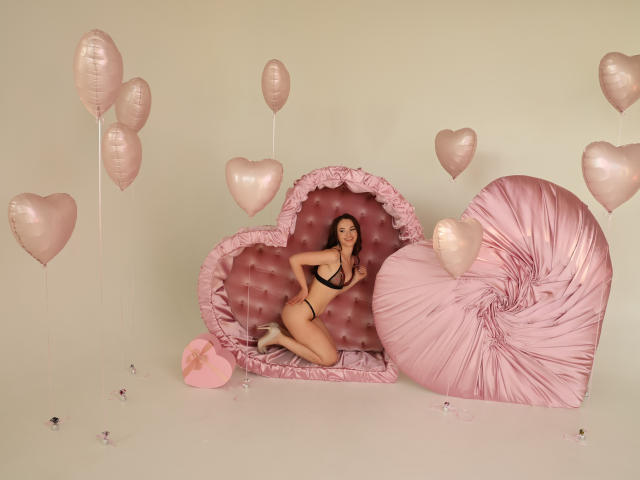 KaraCriegs - Live sex cam - 24267513