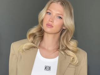 TheHottestBlonde - Live sex cam - 24271117