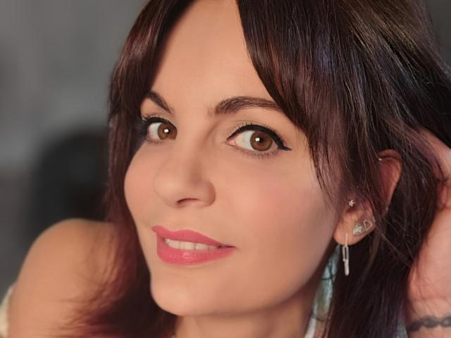 JuneLaFrenchie - Live porn &amp; sex cam - 24277793