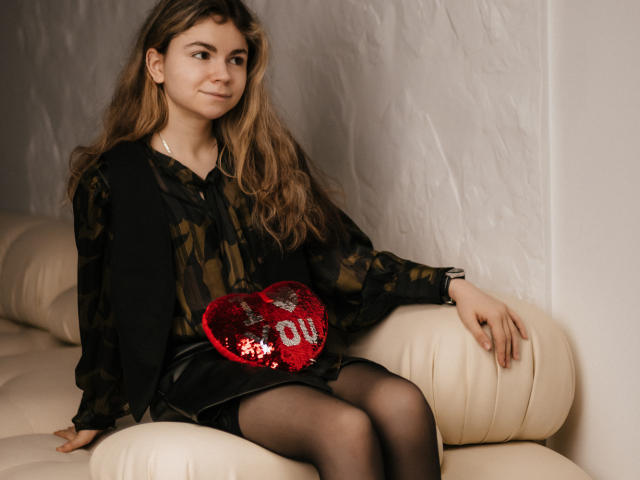 TinaRedly - Sexe cam en vivo - 24281713