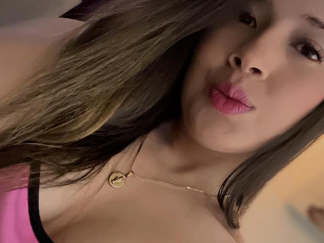 EmmaLombardi - Sexe cam en vivo - 24283257