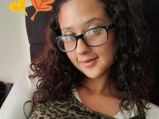 ZaharaRhenils - Live porn & sex cam - 24284661