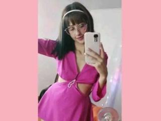 ZaharaRhenils - Live porn & sex cam - 24284665