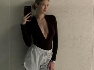TheHottestBlonde - Live sex cam - 24288765
