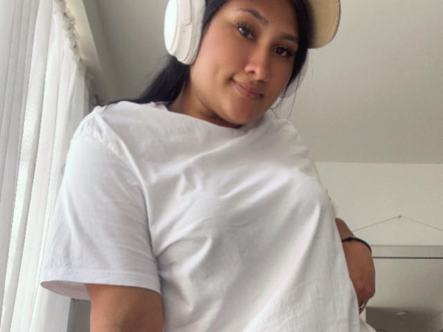 ShiaraRussi - Live porn &amp; sex cam - 24289921