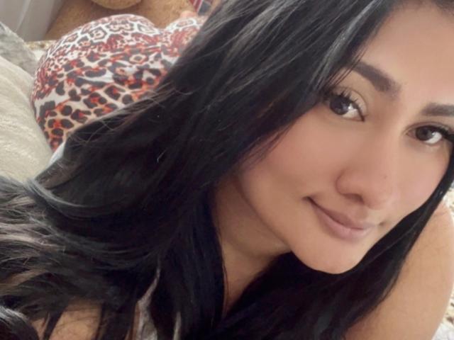 ShiaraRussi - Live sex cam - 24290157