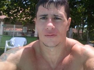 Jericod - Show sexy avec un Gay latino sur Xlove-Gay 