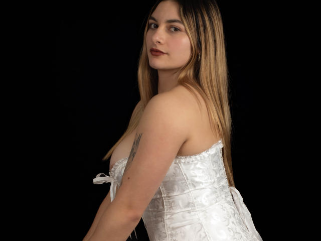 AtheneaRossi - Live sexe cam - 24291517