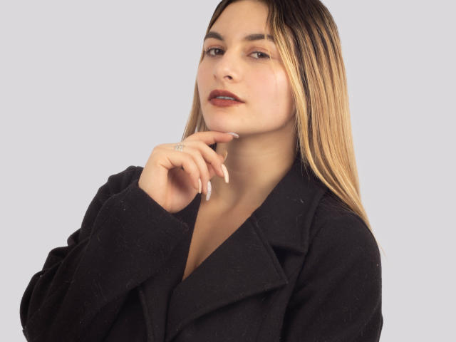 AtheneaRossi - Live porn &amp; sex cam - 24292181