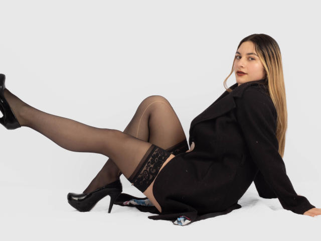 AtheneaRossi - Live porn &amp; sex cam - 24292261