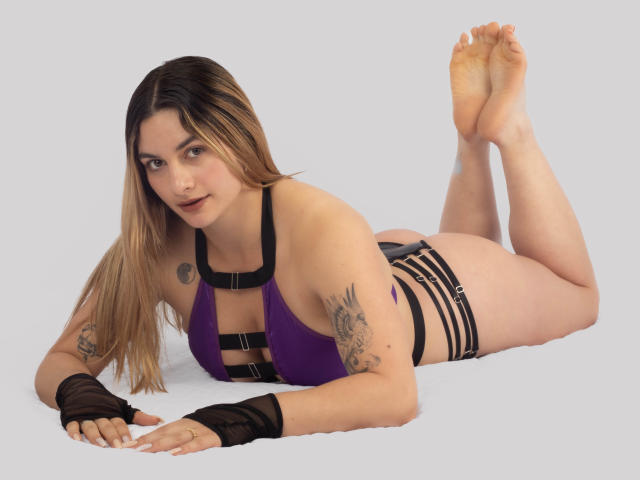 AtheneaRossi - Live porno og sexkamera - 24292645