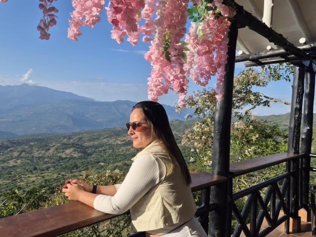 RousseMelinda - Live porn &amp; sex cam - 24295409