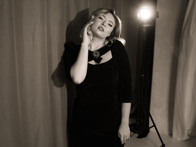 SallyVerda - Live porn &amp; sex cam - 24300537