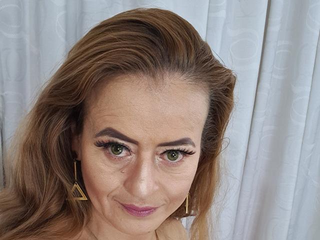 Maghenta - Live sex cam - 24301341