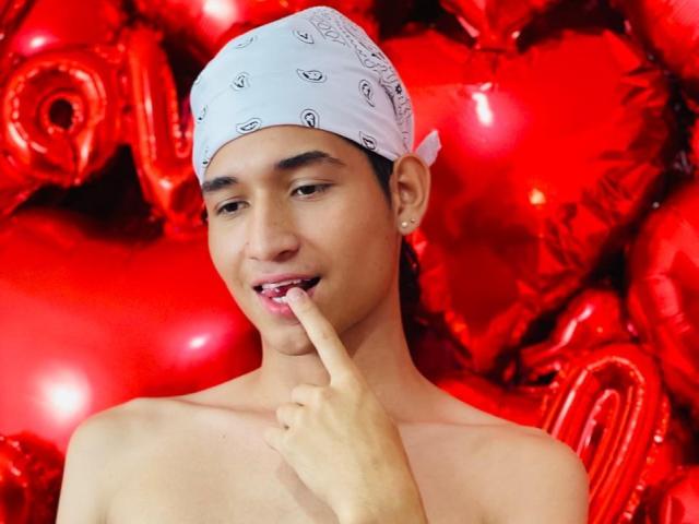 TheoStevens - Live Sex Cam - 24301701