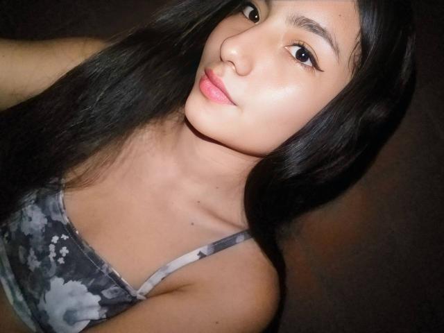 AnieDemond - Sexe cam en vivo - 24302185