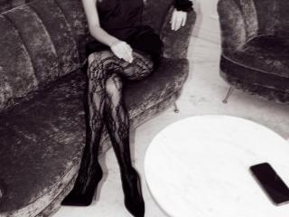 TheHottestBlonde - Porno na żywo i seks kamera - 24305309