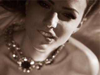 AdoredStar - Sexe cam en vivo - 2430768