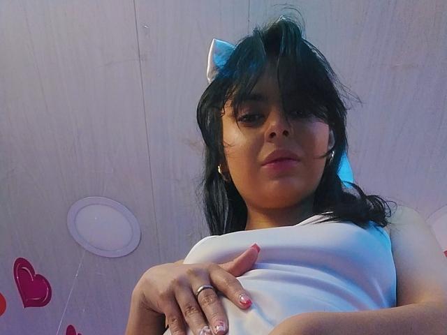 TamyRuiz - Live sex cam - 24309477
