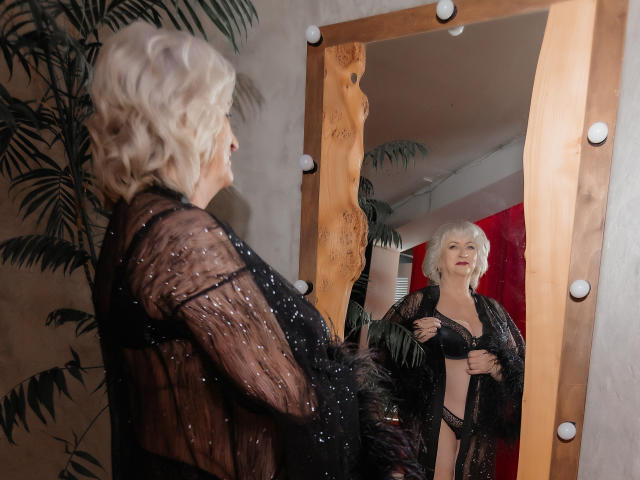 LolkaAlyss - Camera khiêu dâm &amp; quyến rũ trực tiếp - 24313237