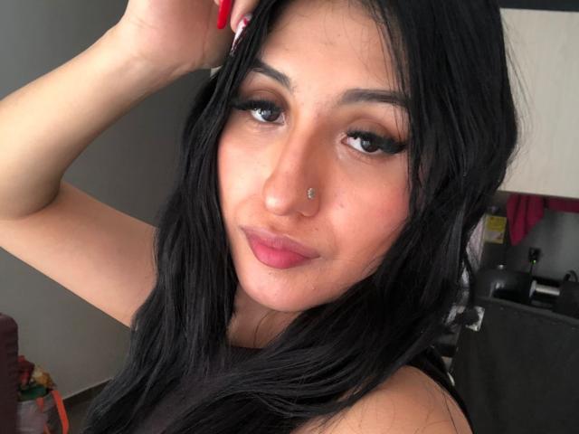 NickiClark - Live sex cam - 24315493