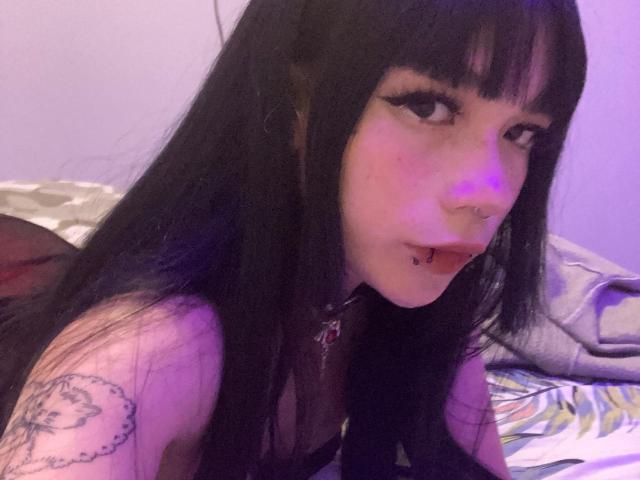 VioletaBenz - Live sex cam - 24317761