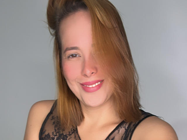 SaritaVelez - Camera khiêu dâm &amp; quyến rũ trực tiếp - 24317917