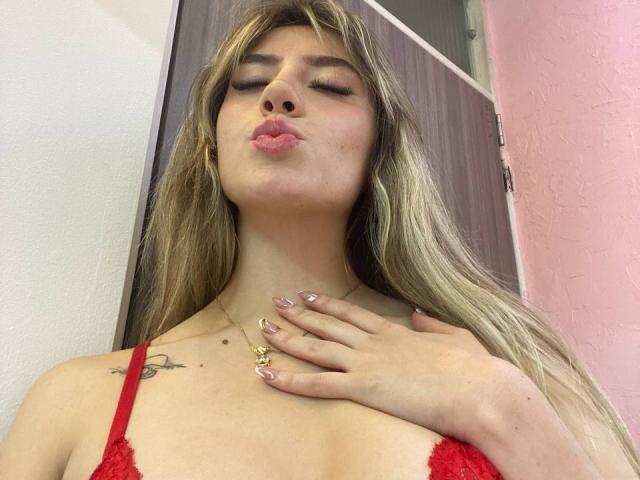 LivelyVanderWood - Sexe cam en vivo - 24319189