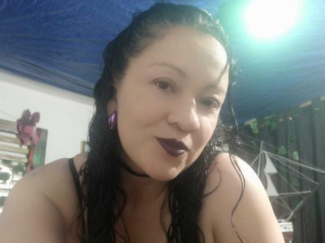 CharloteEzra - Sexe cam en vivo - 24319509