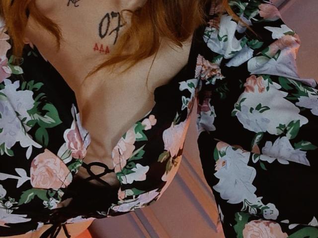 Michanelle - Live sex cam - 24323193