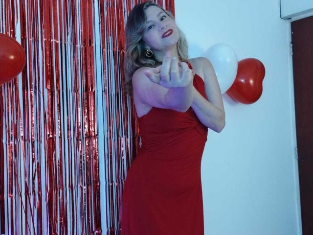 ChanellTaylorS - Live sex cam - 24323413