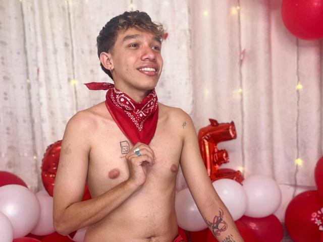 KristofMills - Live sex cam - 24326545