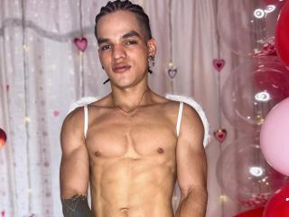 AlexBernal - Sexe cam en vivo - 24327873