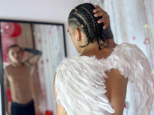 AlexBernal - Live sexe cam - 24327877