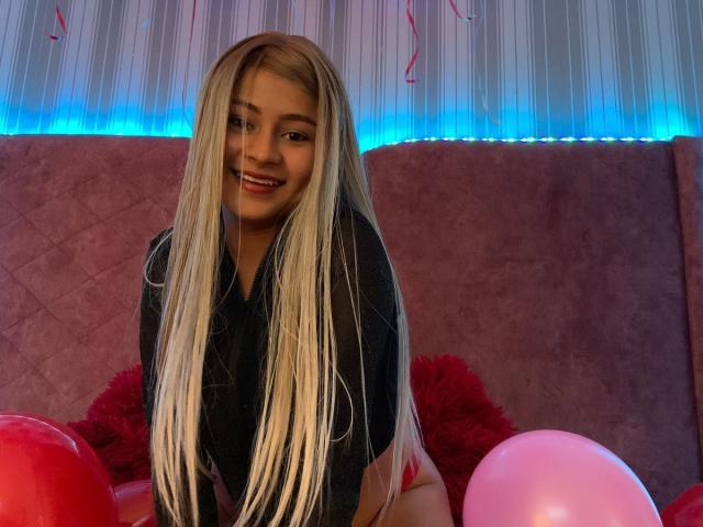 SofiaPassione - Live sex cam - 24332669