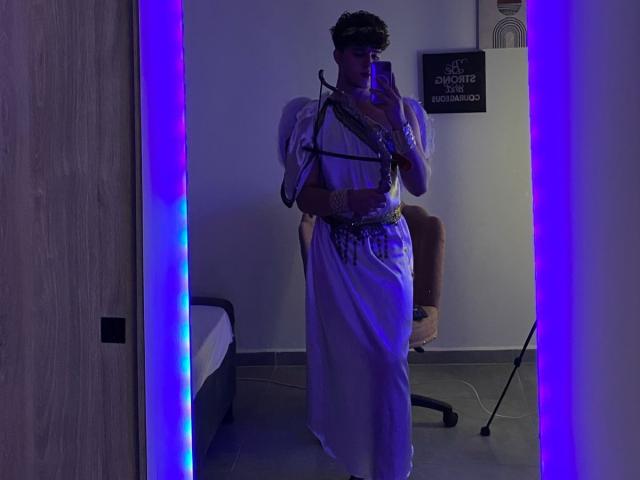 ErosGeorgiou - Live sex cam - 24333897