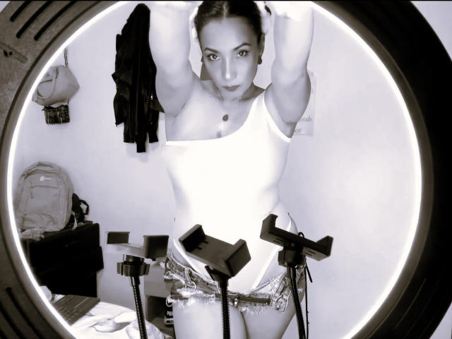 AmberDemons - Live sex cam - 24338145