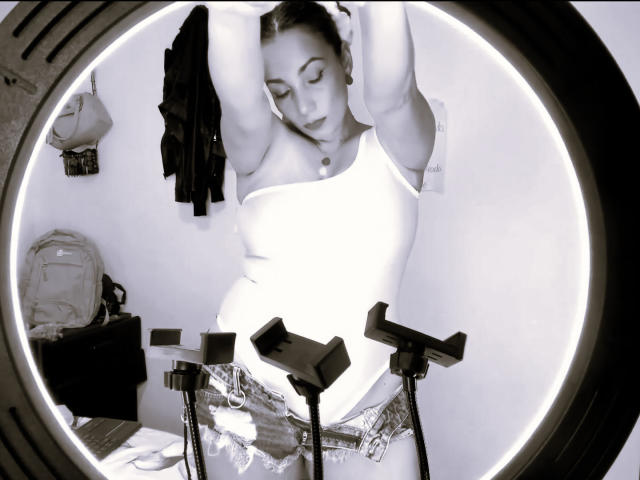 AmberDemons - Live sexe cam - 24338149